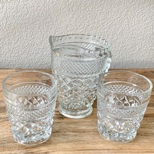 **SOLD** Anchor Hocking Wexford Pitcher & Glasses